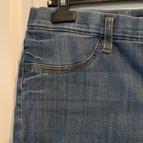 Judy Blue Jeans Women's 32 Blue Boyfriend Pull on Denim Destroyed Jegging Relax - Picture 7 of 16